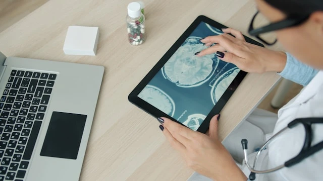 Health Informatics and Clinical Workflows